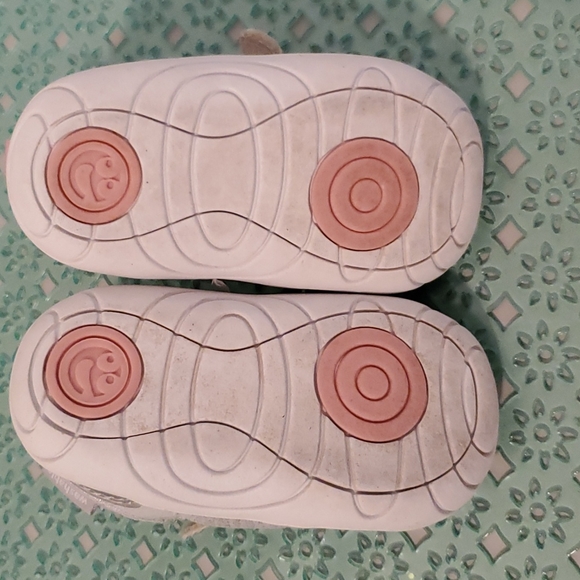 Surprize by Stride Rite kitty 😺 sneakers - Picture 9 of 9